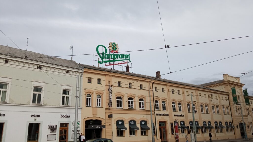 Fabbrica birra Staropramen quartieri di praga