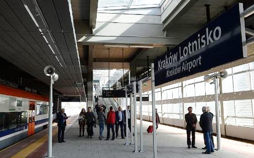 treno Dall’aeroporto di Cracovia al centro città noleggio auto a cracovia aeroporto