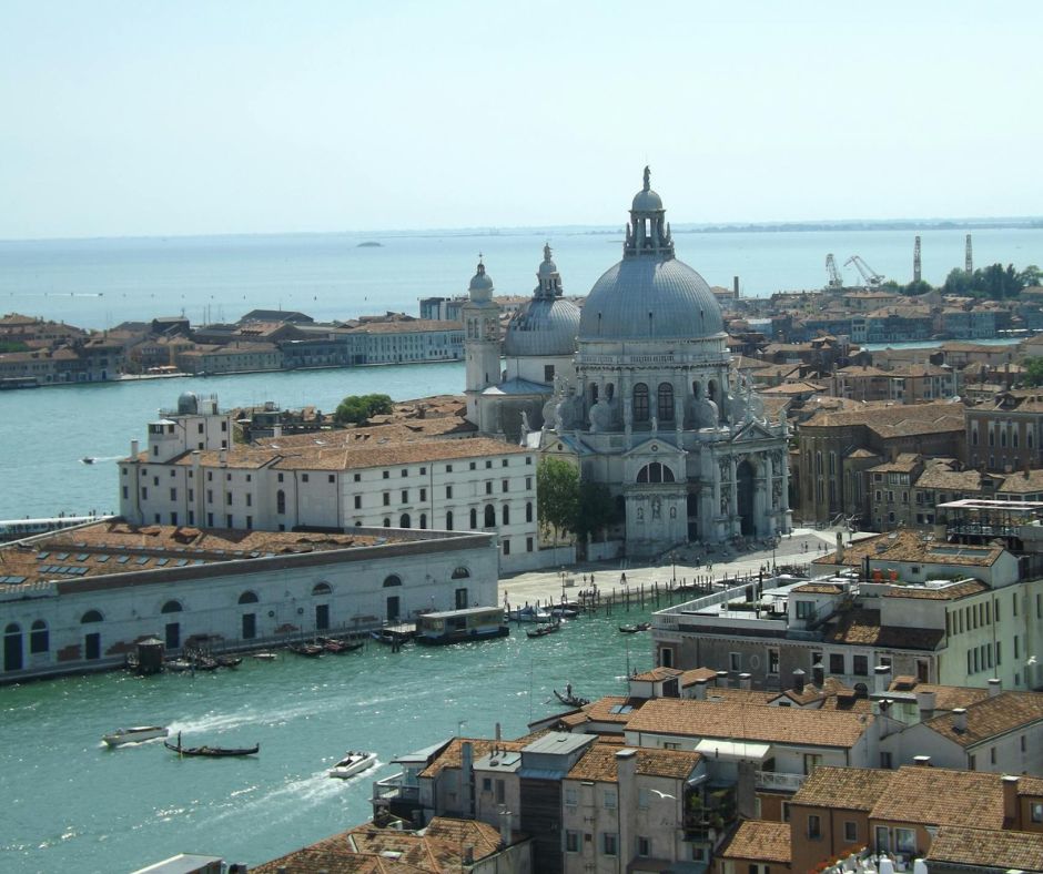visit venice hotels