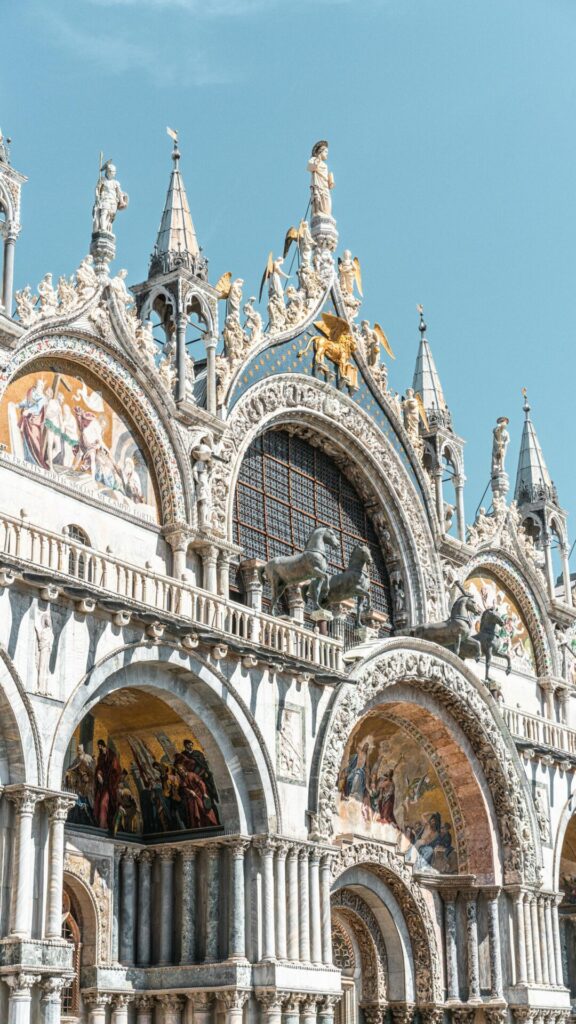 Walks of Italy - St. Mark’s Basilica