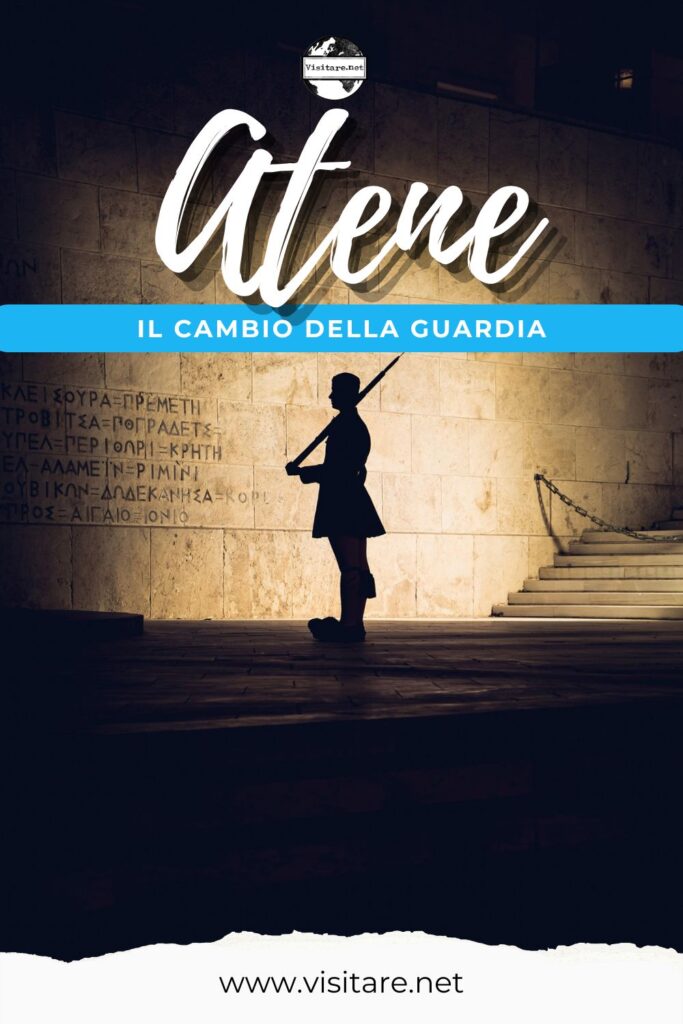 Il cambio della guardia di Atene è uno spettacolo da non perdere durante il tuo soggiorno. #CambioDellaGuardiaDiAtene #VisitareAtene #AteneTurismo #CulturaAtene