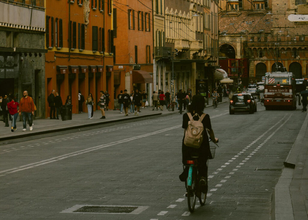 Bologna bus system: how to use buses in Bologna, Italy