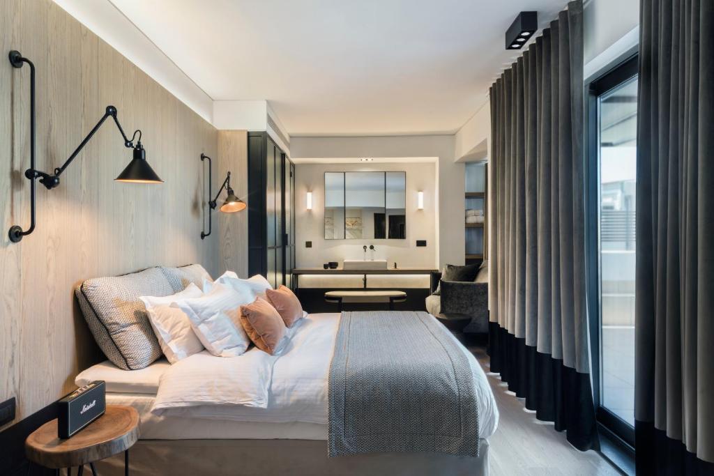 hotel plaka atene quartiere dove dormire