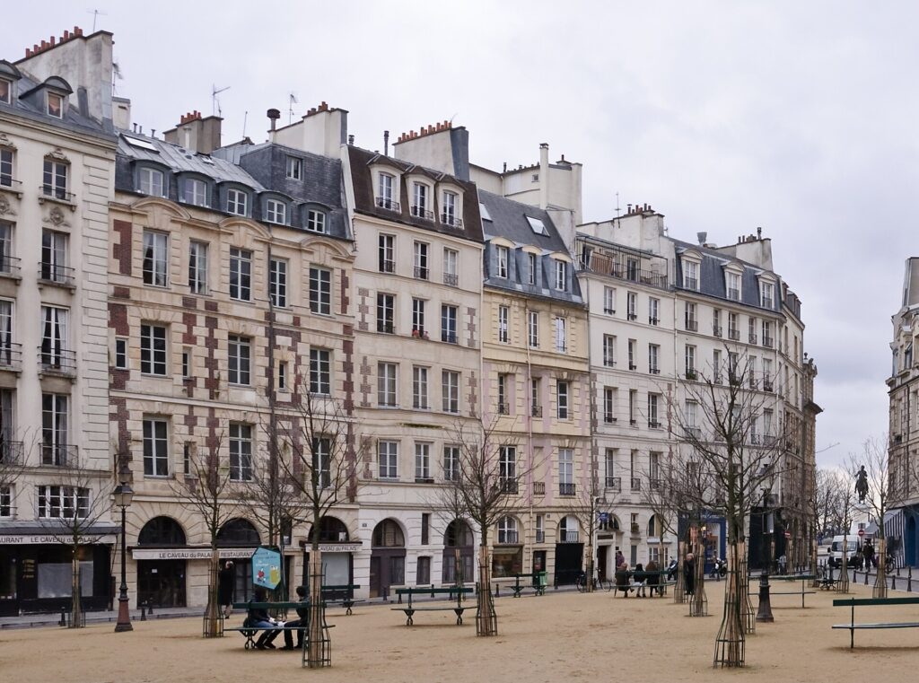 place dauphine parigi immagini