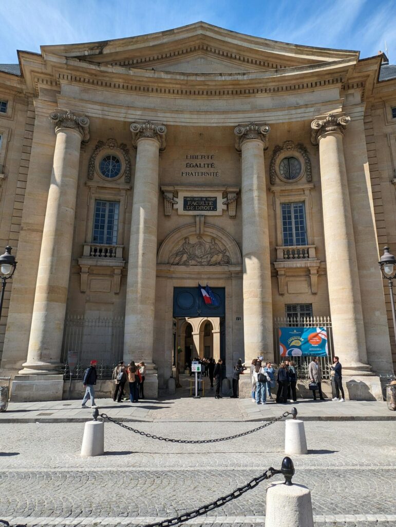 tour la parigi storica