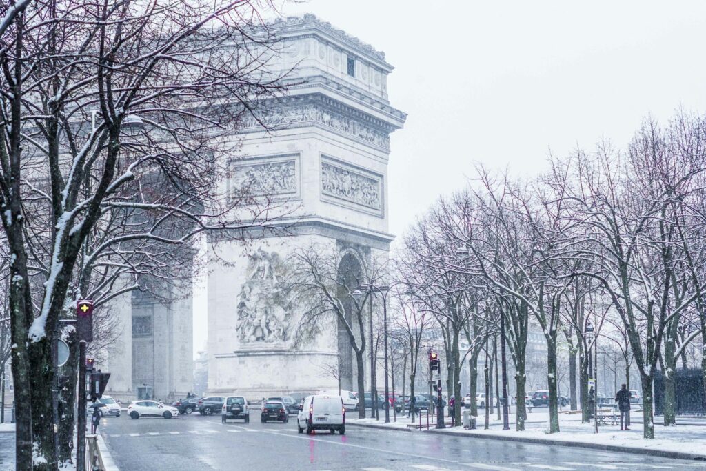 quando andare a parigi per risparmiare